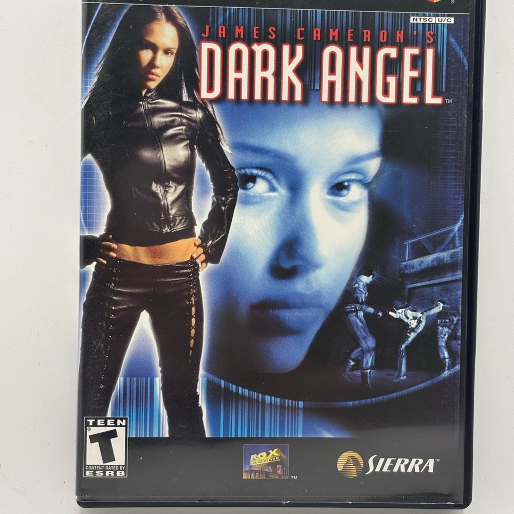 James Cameron's Dark Angel (Sony PlayStation 2, 2002)